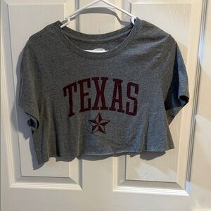 Old Navy Gray and Maroon Texas Crop Tee